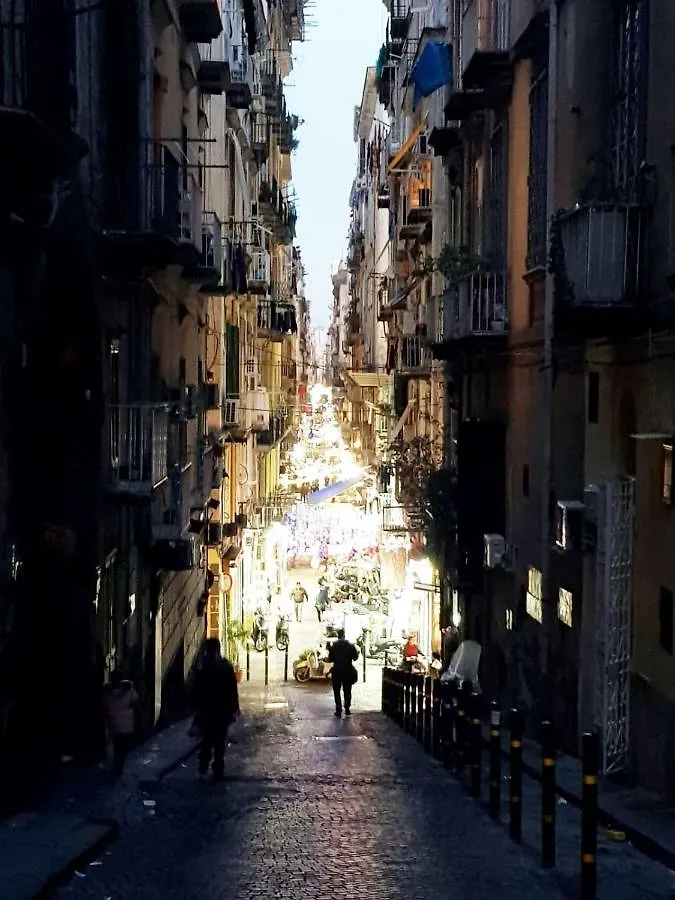 Vecchia Napoli - Spaccanapoli 0*, Naples